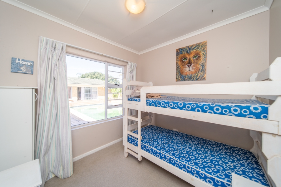 4 Bedroom Property for Sale in Beacon Bay Eastern Cape